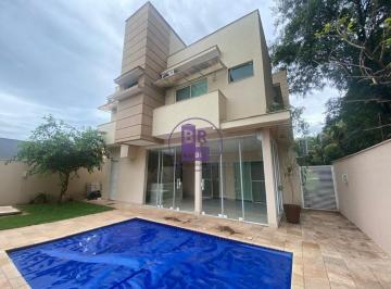 Casa · 234m² · 4 Quartos · 4 Vagas · Lindo Sobrado no Royal Forest