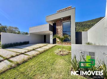 Casa · 200m² · 4 Quartos · 4 Vagas · Casa Térrea a Venda no Condomínio Mar Verde.