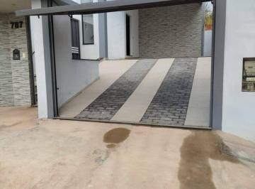 Casa · 123m² · 3 Quartos · 2 Vagas · Casa à Venda em Atibaia – Excelente Acabamento! - Por R$ 690 mil
