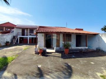 Casa · 211m² · 3 Quartos · 6 Vagas · Ótima casa com 600m2 de terreno, Piscina, três quartos, sendo duas suítes no Jardim Atlântico Oeste,