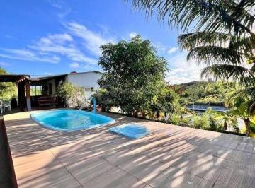 Casa · 2 Quartos · 4 Vagas · CHÁCARA MODERNA À VENDA - OPORTUNIDADE IMPERDÍVEL!