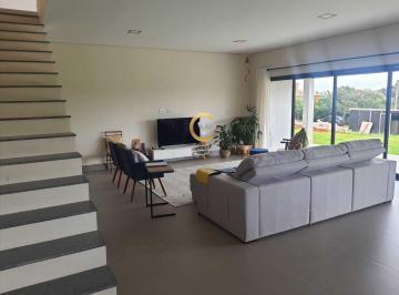 Casa de 3 quartos, Valinhos · Casa à venda no Clube de Campo Valinhos com 3 quartos