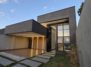 Casa de 3 quartos, Vicente Pires · Casa a venda em vicente pires trecho 3 3 suítes closet piscina e churrasqueira