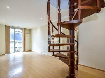 sala · Cobertura duplex excelente na R. Eduardo Guinle, de sala e quarto espaçosos com varanda, área extern