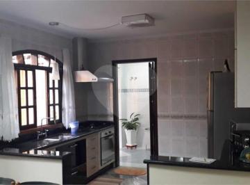 Casa · 500m² · 3 Quartos · 2 Vagas · Casa com 3 quartos à venda em Vila gustavo - SP