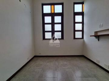 Casa · 140m² · 3 Quartos · Casa na Glória de 3 Quartos