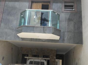 Casa · 200m² · 3 Quartos · 3 Vagas · Sobrado com 3 quartos à venda em Vila nilo - SP