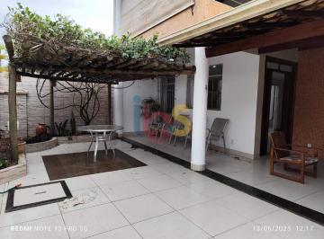 Casa · 250m² · 5 Quartos · CASA RESIDÊNCIAL 02 PAVIMENTOS NA ZONA SUL A 80 METROS DA PRAIA