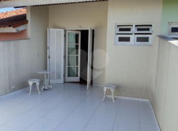 Casa · 100m² · 2 Quartos · 1 Vaga · Sobrado com 2 quartos à venda em Bortolândia - SP