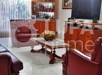 Casa · 196m² · 4 Quartos · 5 Vagas · CASA COM 4 QUARTOS E 5 VAGAS DE GARAGEM À VENDA NA VILA MARIA