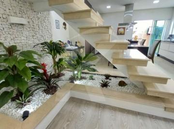 Casa · 224m² · 3 Quartos · 3 Vagas · Sobrado com 3 quartos e 3 vagas, apenas 1,4 km do Metrô e Shopping Tucuruvi.