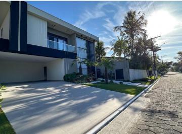 Casa · 450m² · 6 Quartos · 4 Vagas · Casa nova à venda Jardim Acapulco na praia de Pernambuco em Guarujá