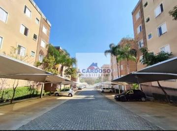Garagens · Apartamento térreo, com armários - Sorocaba