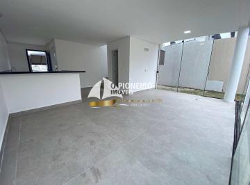 Casa · 163m² · 4 Quartos · 2 Vagas · Casa em condomínio à venda em Juquehy, a poucos metros da praia