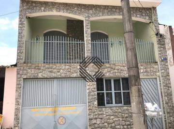 eb5c6f4280787277027c67ef65a55021dcef1917 · Sobrado com 2 quartos e varanda à venda no Centro, em Salto de Pirapora/SP.