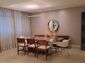 0a39bf9eb23d591ee480e983917606780567b296 · Apartamento com 240m², com 4 quartos e 2 suítes, sendo 1 master com closet e 2 vagas de garagem