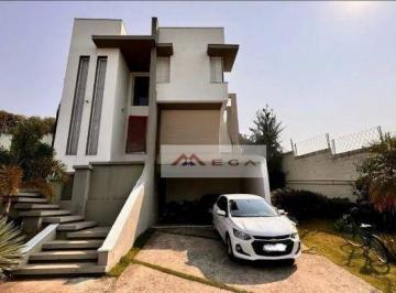 f86cde14a434754a11587ac04778067b81f61814 · Casa com 4 quartos