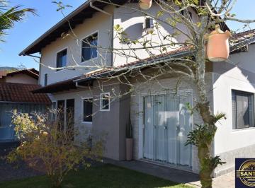 Casa · 230m² · 3 Quartos · 3 Vagas · Casa em Centro, Rodeio/SC
