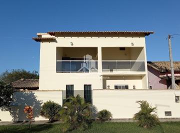 Casa · 200m² · 2 Quartos · 2 Vagas · Casa duplex com ótima estrutura e área de lazer completa: