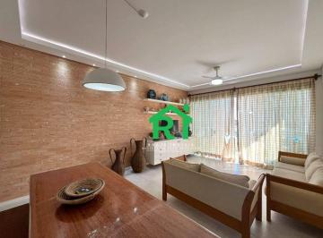 Sala · Apartamento com 3 quartos (1 suíte), 1 vaga à venda em Jardim Astúrias, Guarujá