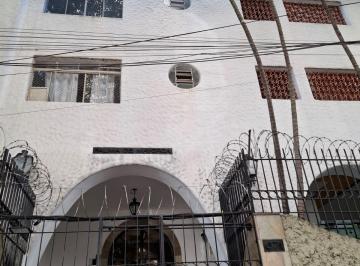 Fachada Edifício · Apartamento com 1 dormitório, ampla sala. Rua Coronel Oscar Porto.