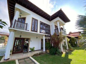 Foto 01 · Casa em Condomínio de Luxo à Venda em Araruama-RJ, Bairro Bananeiras: 4 Quartos, 3 Suítes, 3 Salas, 