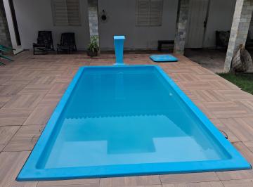 Casa de 3 quartos, Camaçari · Casa de praia com piscina e churrasqueira pertinho da orla