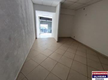 Foto 01 · Casa Comercial para Locação em São Paulo-SP, Bairro Santo Amaro: 4 Quartos, 2 Banheiros