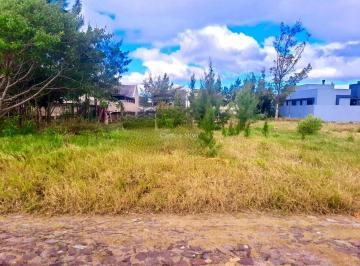 Terreno · 300m² · Terreno à 300 metros do mar na Praia de Atlântida Sul