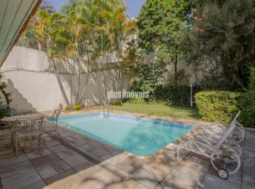 Casa · 341m² · 3 Quartos · 9 Vagas · Jardim Guedala 341,0m²ac 3 suítes, sendo a master com closet, com WC senhor e senhora e terraço