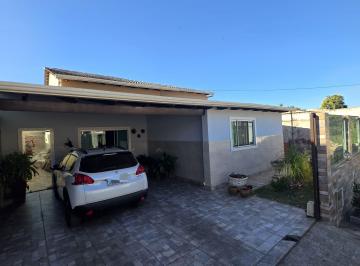 Casa de 4 quartos, Vicente Pires · Rua 3, quintal, churrasqueira, lt 400m², 3 QTOS, s/ 2 STE + QTO de visitas