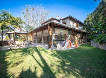 11978_i7rP6_1197868651feee2986.jpg · Casa com 5 dormitórios, sendo 5 suítes para venda na região Granja Viana - Cotia - SP