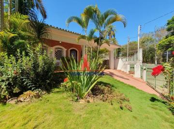 Casa · 220m² · 3 Quartos · 2 Vagas · Casa térrea para venda em Joaquim Egídio, com 3 quartos sendo uma suíte, 220 m²