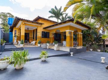 Casa · 400m² · 2 Quartos · 4 Vagas · Casa Estilo Colonial com Vista para o Lago – 400m², 2 Suítes, Condomínio Oásis/Porto Seguro – Lago N