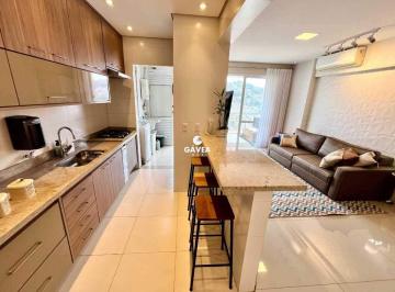Apartamento · 85m² · 2 Quartos · 1 Vaga · Apartamento à venda no Marapé em Santos.