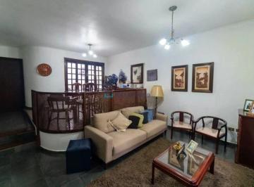 Casa · 200m² · 3 Quartos · 2 Vagas · Sobrado no Jabaquara com 3 quartos e 02 vagas de garagem