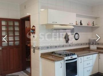 Casa · 193m² · 3 Quartos · 2 Vagas · Casa no Alto da Boa Vista, 193m, 3 suites, 3 salas, cozinha com armários, edícula e 3 vagas.