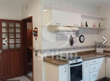 Casa · 193m² · 3 Quartos · 2 Vagas · Casa no Alto da Boa Vista, 193m, 3 suites, 3 salas, cozinha com armários, edícula e 3 vagas.