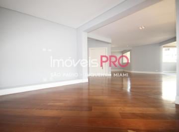 Apartamento de 3 quartos, São Paulo · 244m² com 3 dormitórios e 2 vagas em Moema Pássaros.