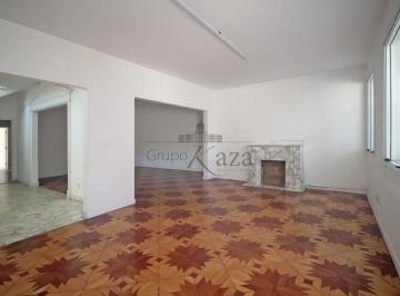 Comercial · 400m² · 8 Quartos · 8 Vagas · Casa Comercial - Jardim América - 319m².