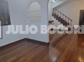 Casa · 187m² · 3 Quartos · 1 Vaga · Maravilhosa casa em condomínio, confortável planta, 3 quartos (suíte), dependênc