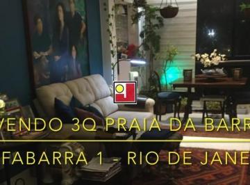 JANNUZZI VENDE 3Q NA PRAIA · Vendo 1Q transformado 3Q, Praia da Barra, ônibus, clube, segurança, tenis, piscinas, sauna, squash,
