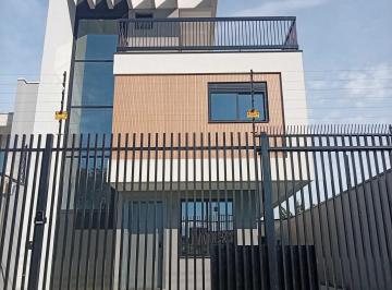 Casa · 150m² · 3 Quartos · 2 Vagas · Casa Sobrado em Condomínio, não geminada!