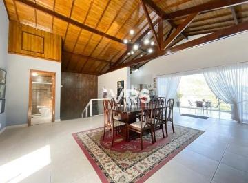 f61128d573bcf3e1e3bc1f5d5815c98f7038f9f7 · Linda casa em condominio Teresopolis