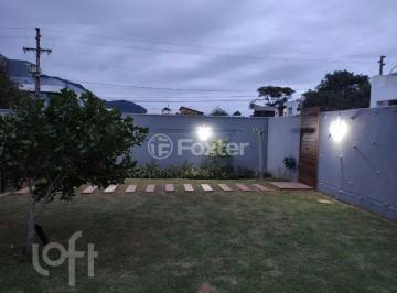 ef255a98 · Casa, 2 dormitórios, 105 m², em São João do Rio Vermelho