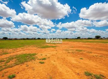 Terreno · 400m² · Terreno disponível para Venda e Locação 400,00 m² no bairro Brasil em Uberlândia-MG