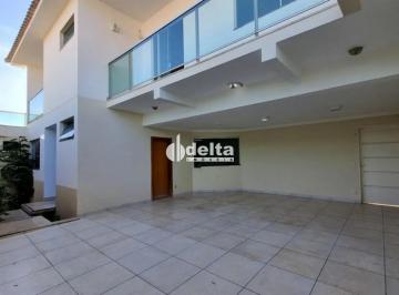 Comercial · 510m² · 2 Vagas · Casa disponível para locação no bairro Martins em Uberlândia-MG