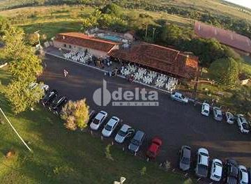 Rural · 10000m² · 10 Quartos · 150 Vagas · Chácara disponível para locação e venda na zona oeste de Uberlândia-MG