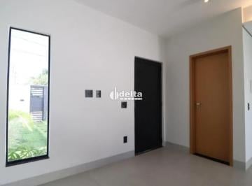 Casa · 88m² · 2 Quartos · 2 Vagas · Casa residencial com 2 suítes disponível para locação e venda no bairro Shopping Park em Uberlândia-