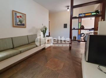 NULL · Casa com 4 quartos sendo 1 suíte disponível para venda  no bairro Lídice em Uberlândia-MG